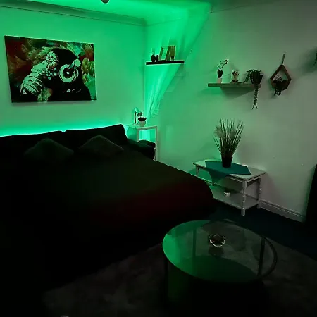 Customhouse Balcony View, 1 * 더블린