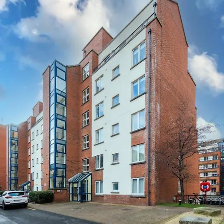 Customhouse Balcony View, 1 더블린