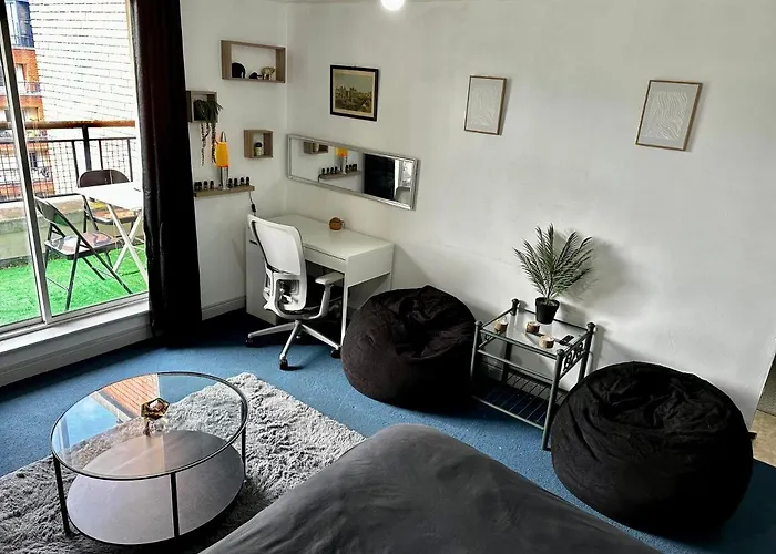 Customhouse Balcony View, 1 Gasthuis