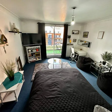 Customhouse Balcony View, 1 *